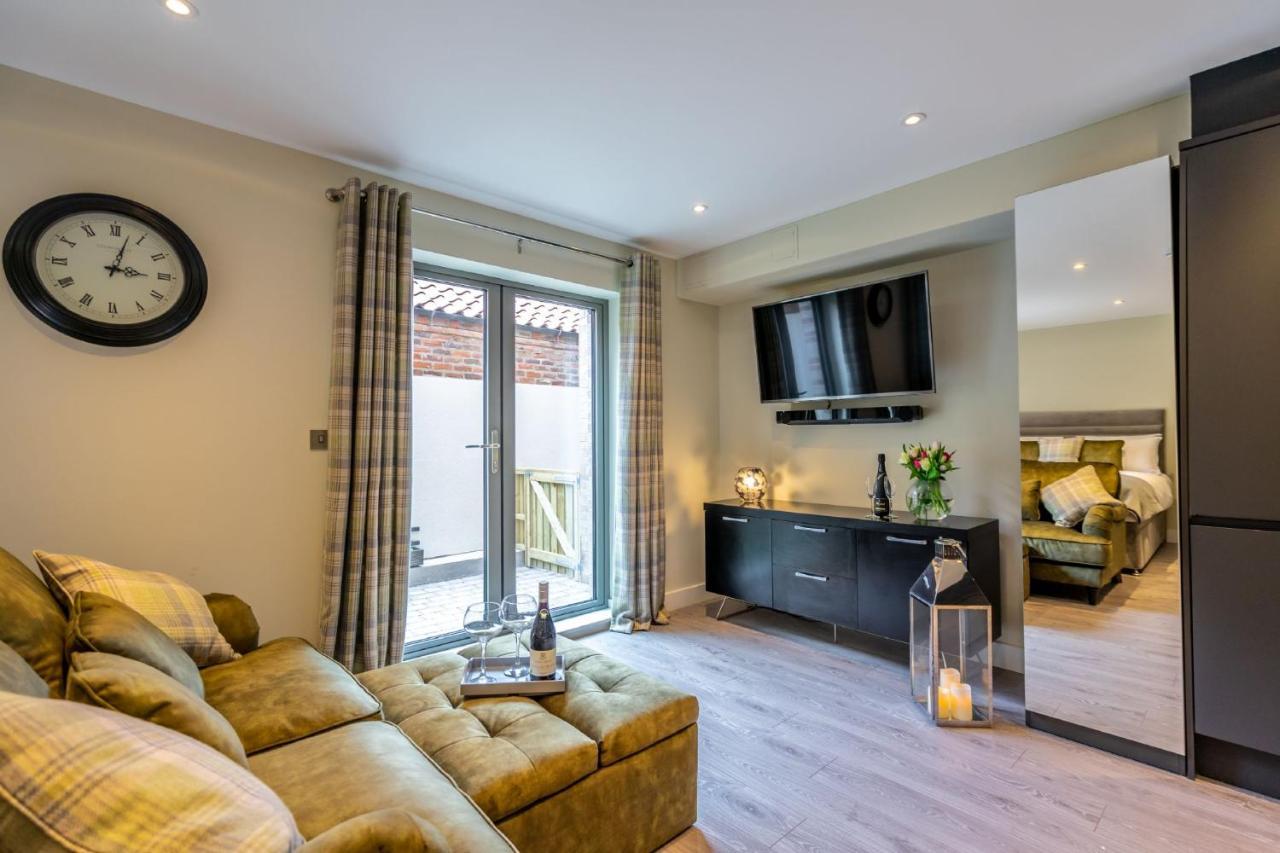 York Staycation With Free Parking Extérieur photo