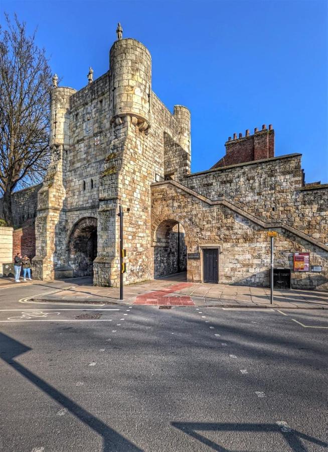 York Staycation With Free Parking Extérieur photo