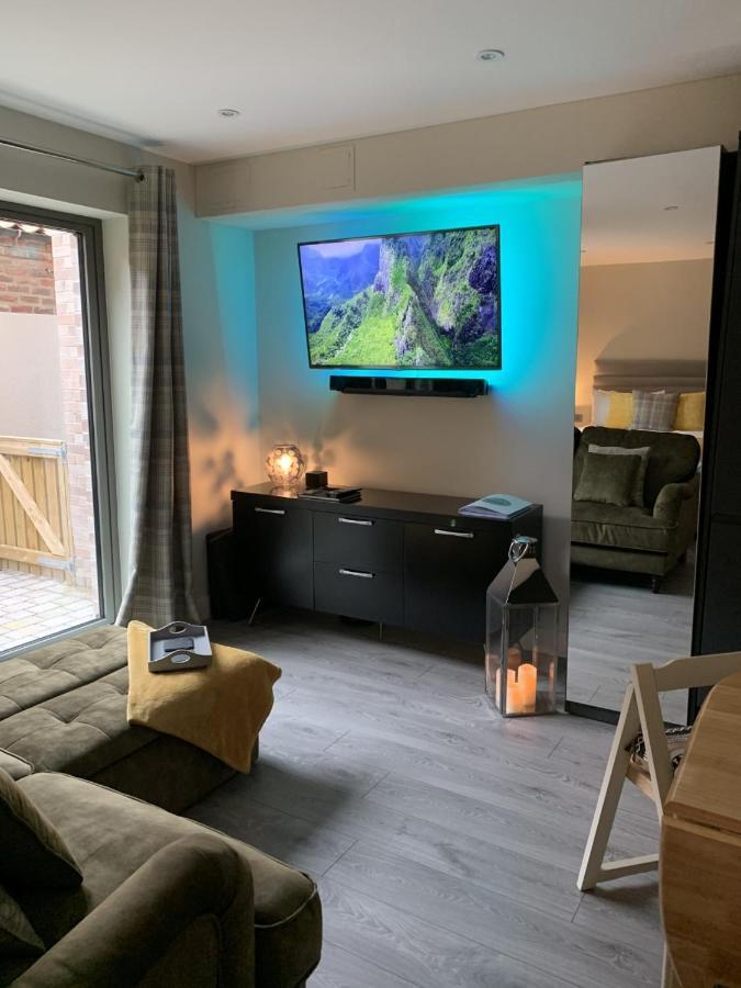 York Staycation With Free Parking Extérieur photo
